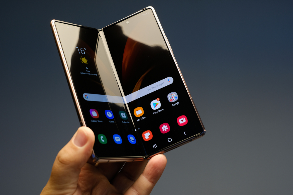 Samsung potnie ekrany swych smartfonów. Ma w tym cel