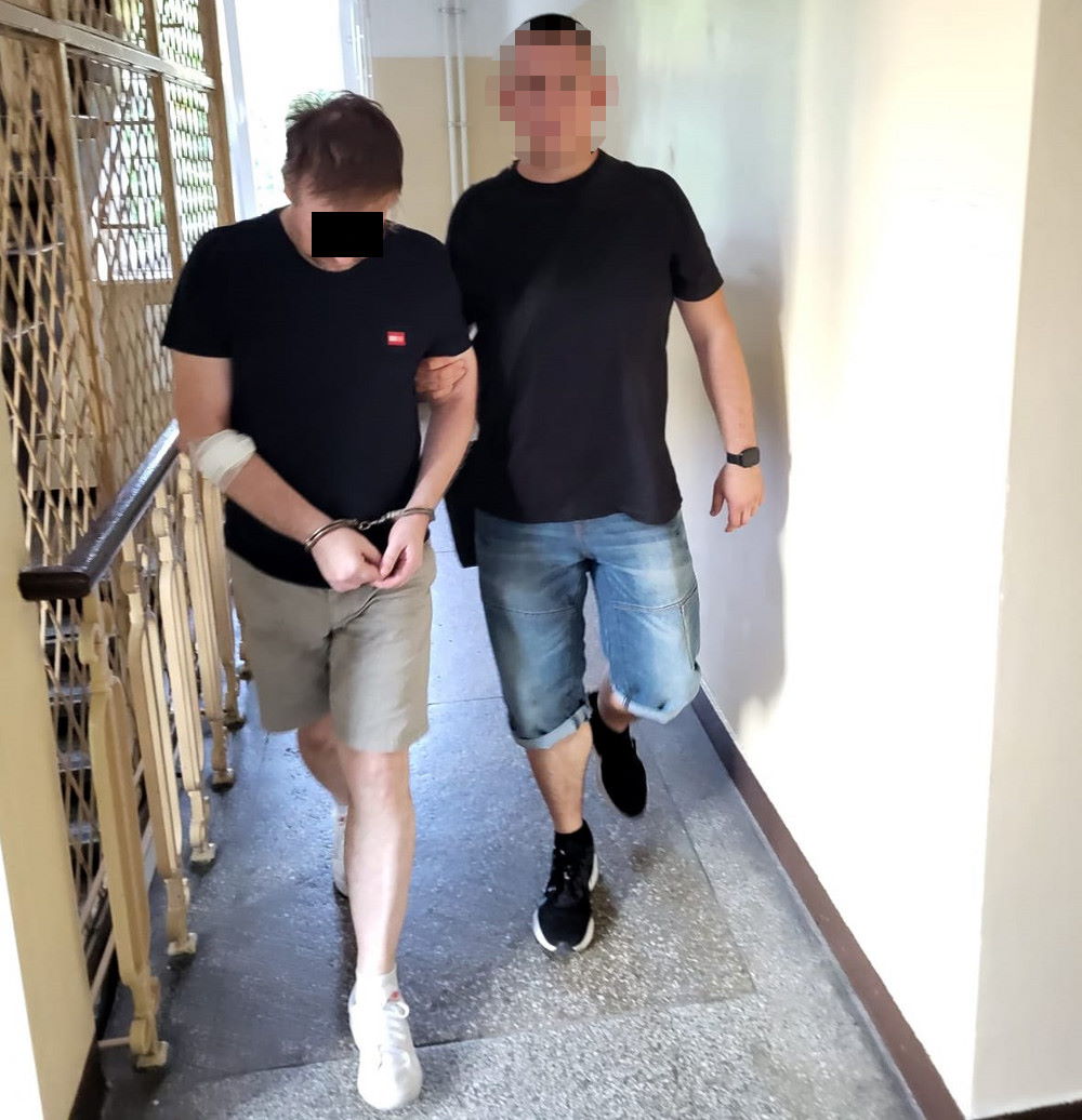 Warszawski przekręt. Wyniósł z pracy sprzęt wart fortunę