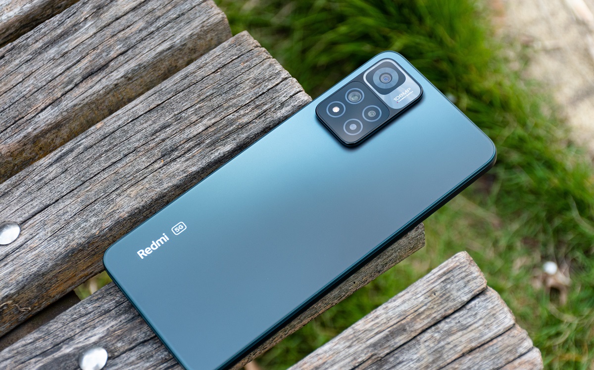 Telefon do 1500 złotych - TOP 5 na wrzesień 2022