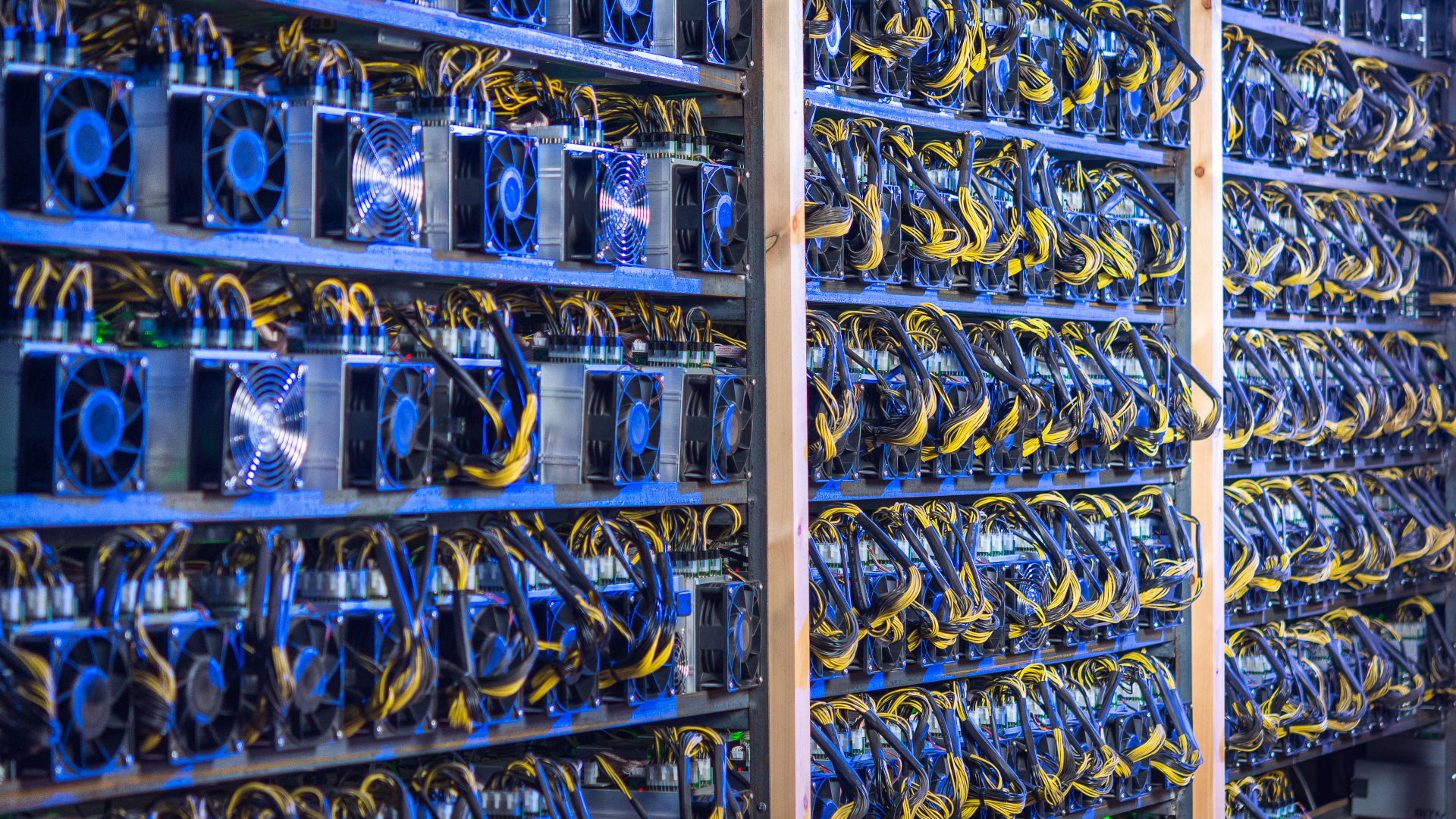 Gelid prezentuej pieruńsko wydajne wentylatory do koparek kryptowalut