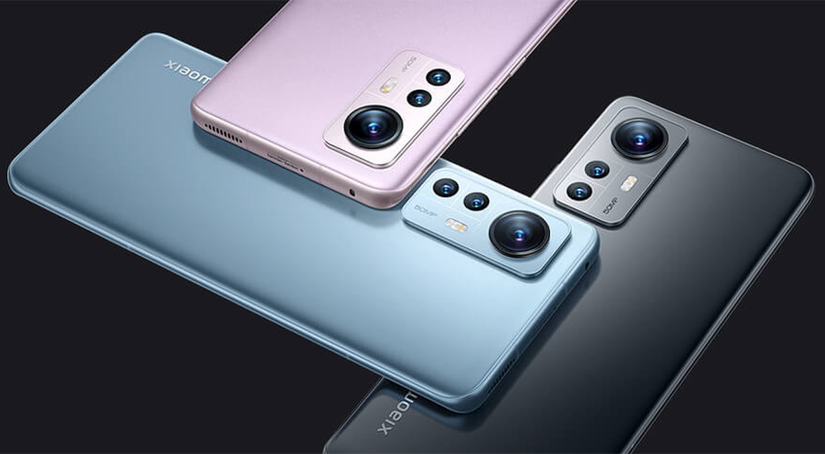 Xiaomi obniża ceny smartfonów. Ma też prezent do szkoły