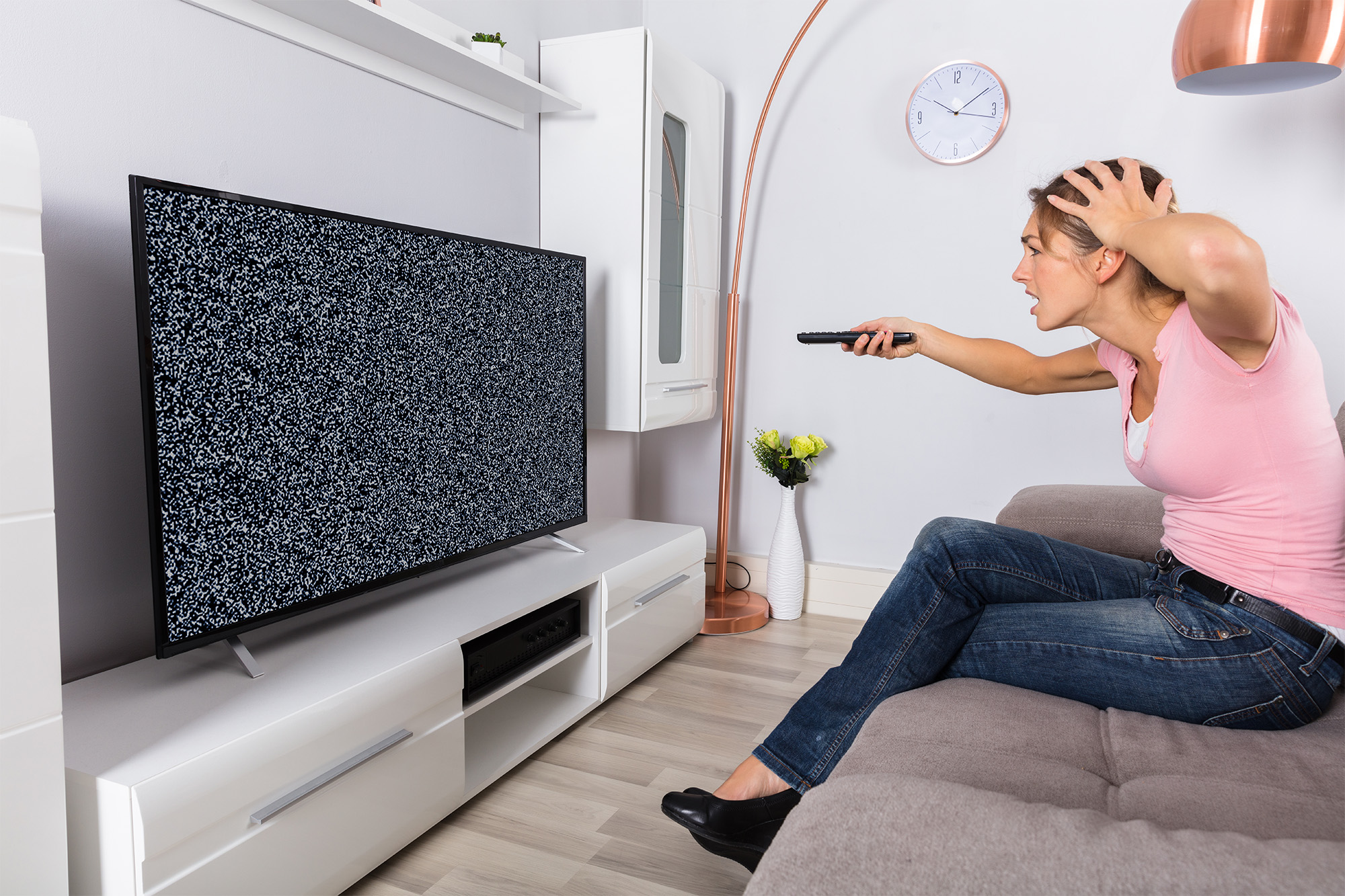 Nadawcy TV chcą bić poniżej pasa. Wszystko w imię walki z piractwem
