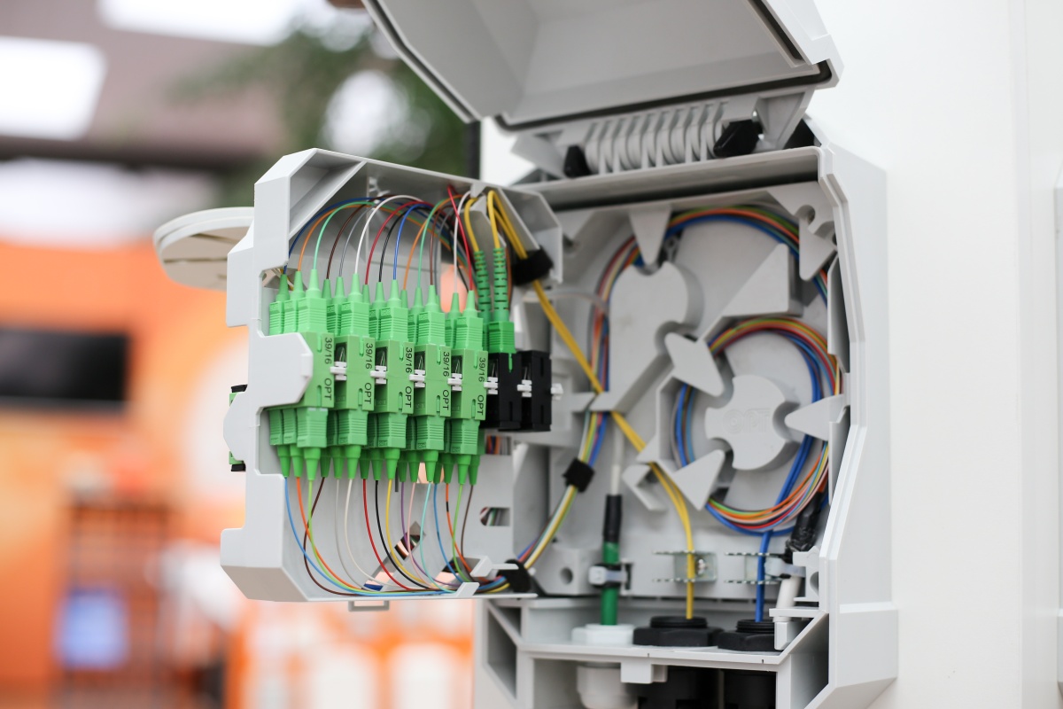 Światłowód Fiberhost dociera do miliona gospodarstw domowych