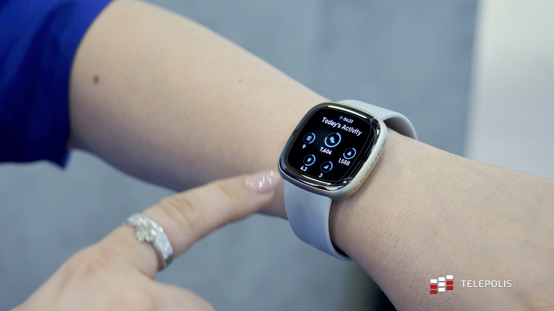 Ten gadżet odmieni Twoje życie. Zmieścisz go na nadgarstku