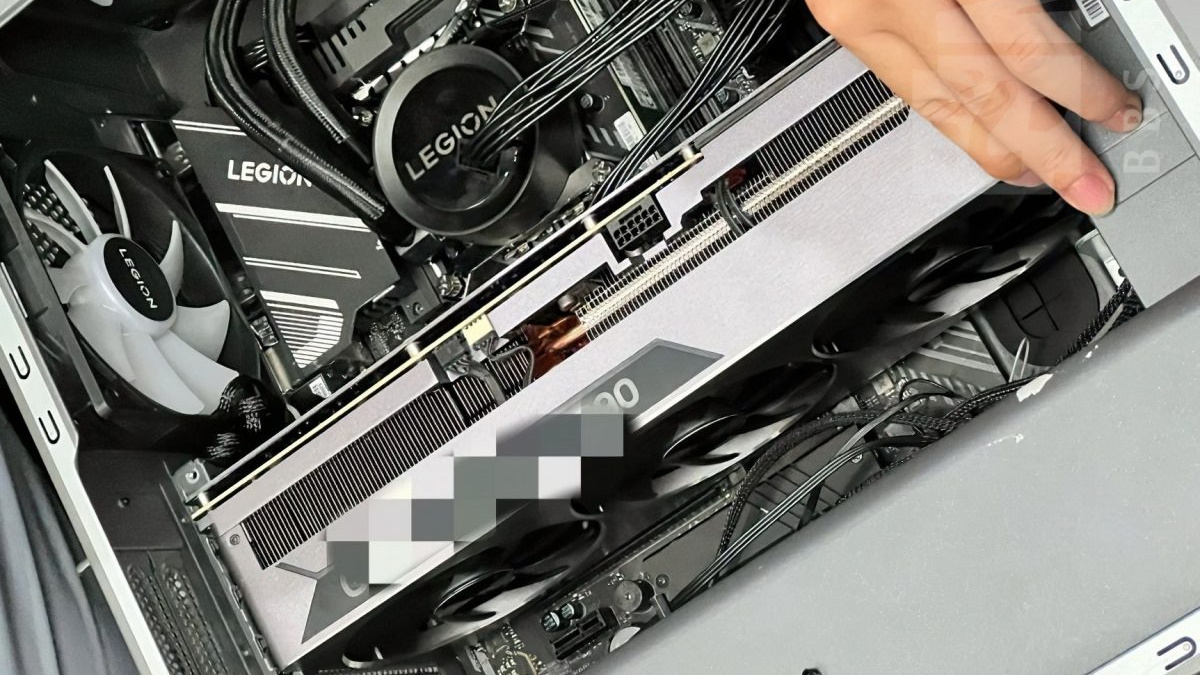 NVIDIA GeForce RTX 4090 będzie OGROMNĄ kartą graficzną