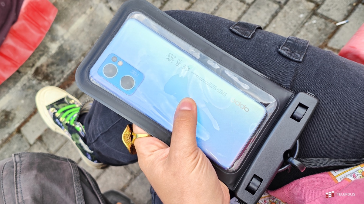 Kup smartfon Oppo i zgarnij voucher na produkty Adidasa