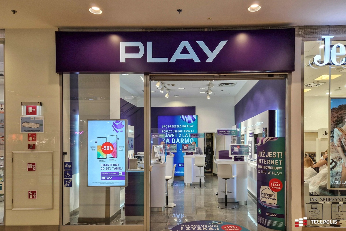 Play odświeża pakiety w taryfie na kartę odNOWA