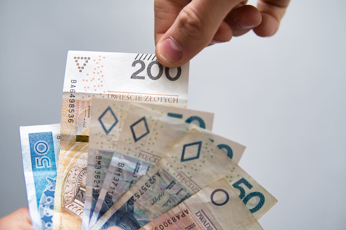 Atak na pieniądze Polaków. Zagrożeni klienci dużego banku