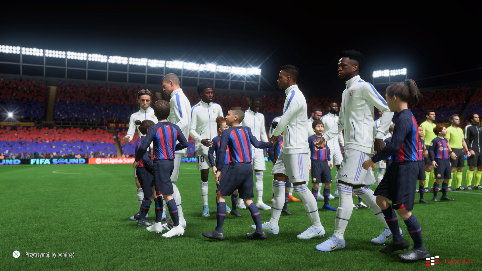 FIFA 23 - recenzja gry. Nie takie kopanie po czole, chyba że masz PC