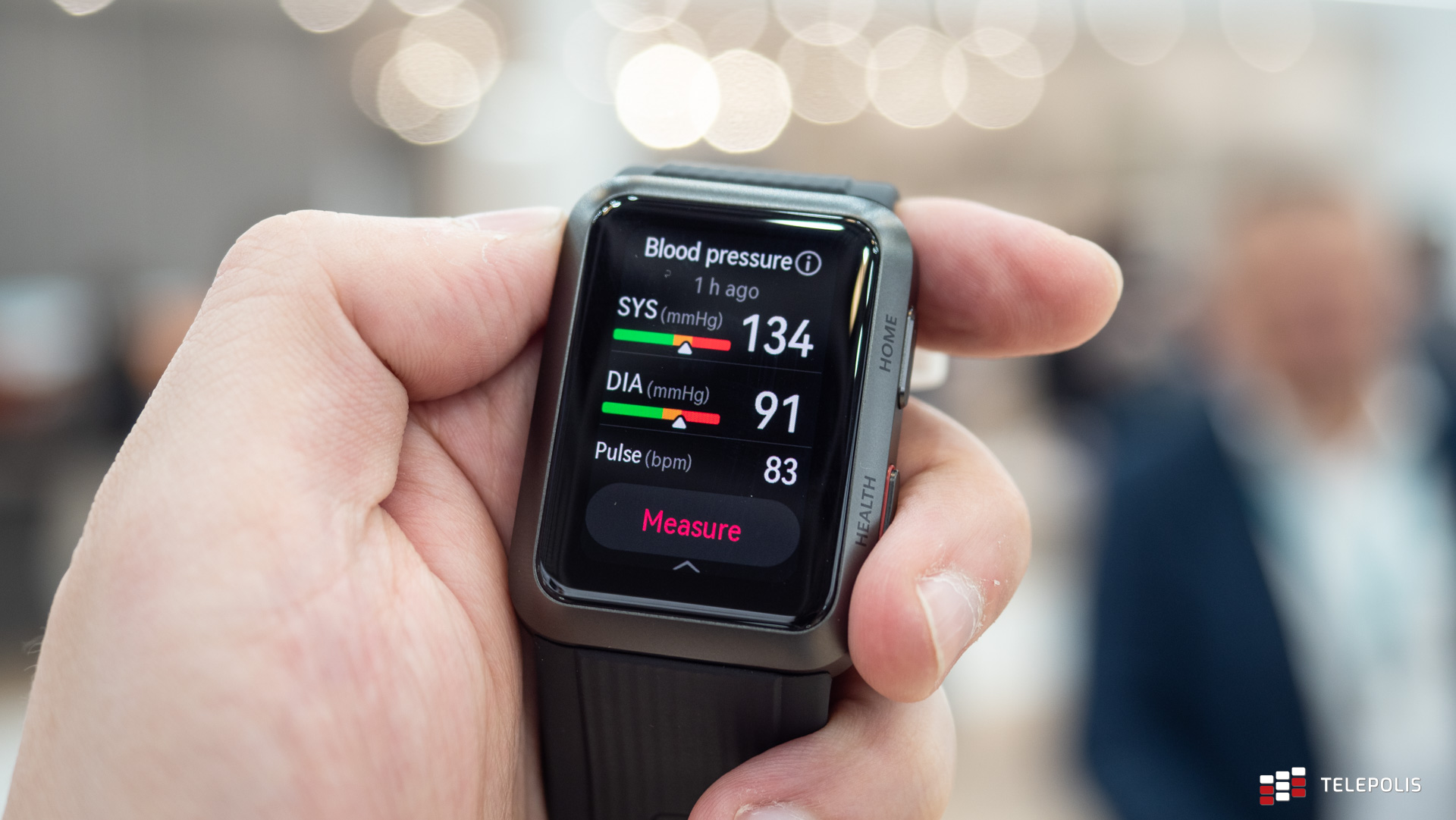 Huawei Watch D z pomiarem ciśnienia i EKG już w Europie