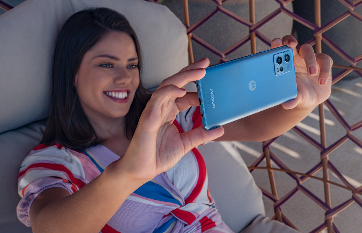Motorola Moto G72 z aparatem 108 Mpix już w Polsce. Cena potwierdzona