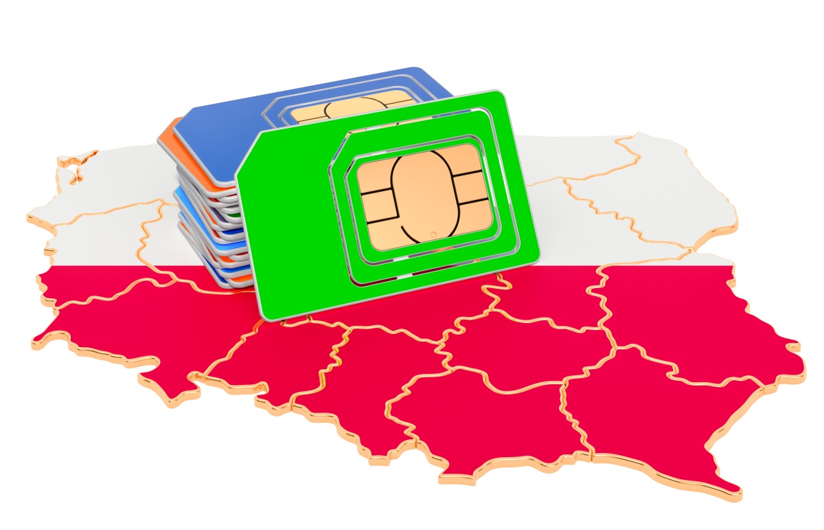 T-Mobile zyskał najwięcej, a Plus najwięcej stracił. Raport UKE za 3Q2022