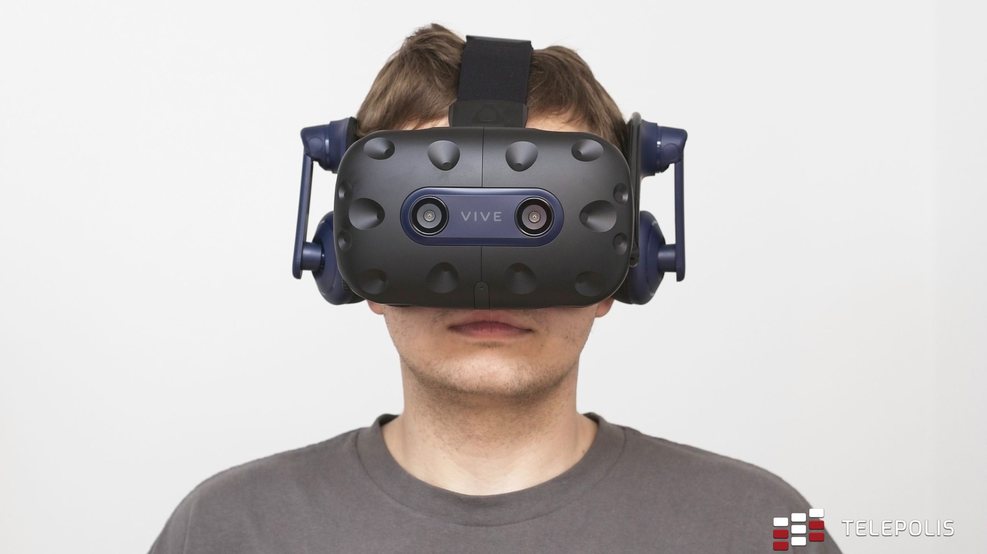 Najlepsza okazja na kupno zestawu VR. Okulary HTC nawet 900 zł taniej
