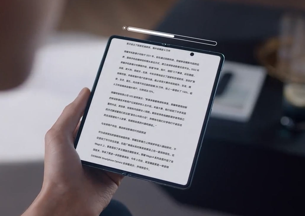 Honor Magic Vs to nowy konkurent Galaxy Z Fold4. Najlżejszy i najtańszy