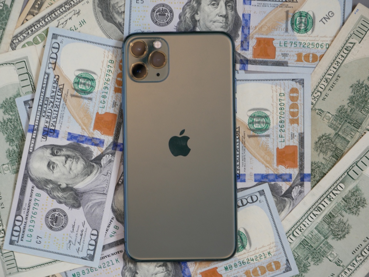 Zamieszki w fabryce iPhone'ów. Poszło o pieniądze