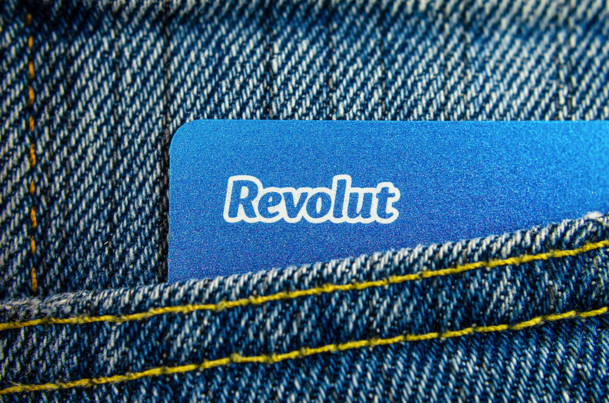 Revolut idzie jak burza. Polacy rzucili się na jego usługi