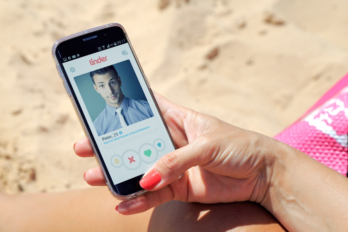 Huawei ma prezent dla randkowiczów. Do zgarnięcia Tinder Plus za darmo