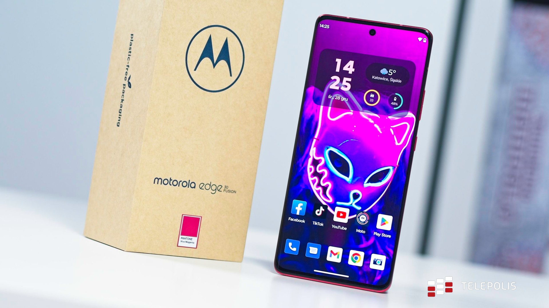 Szary i nudny? Nigdy więcej! Ten smartfon może być taki jak Ty