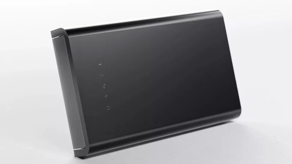 Elon Musk sprzedaje dyski SSD do samochodu. Bardzo drogie dyski SSD
