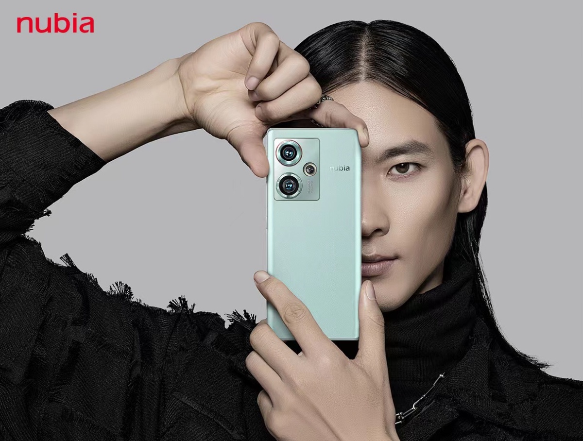 Nubia Z50 ma do 16 GB RAM-u i 1 TB pamięci na dane