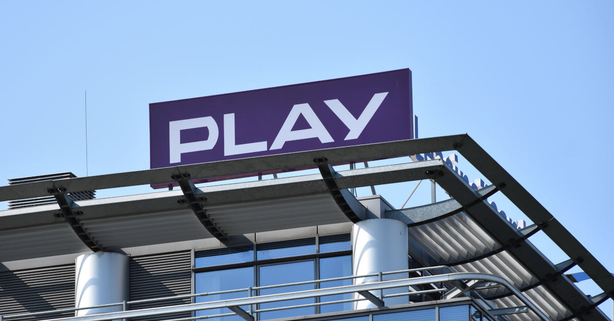 Play ma więcej światłowodów. Przejmuje udziały w kolejnej spółce