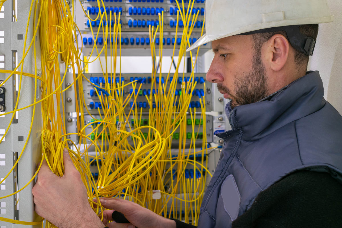 Polacy szturmują tę stronę. Stawką szybszy internet