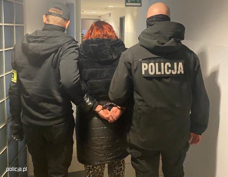 Pukają Polakom do drzwi i mają sensacyjną wiadomość. Policja ostrzega
