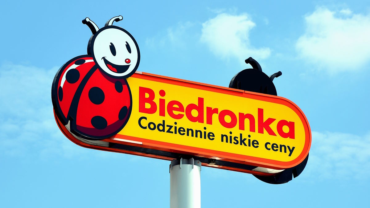 Biedronka znów wyprzedaje elektronikę. Sprawdziliśmy ceny