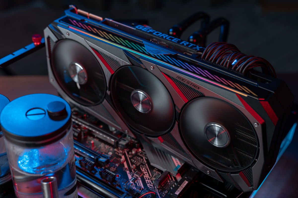 GeForce RTX 4070 Ti, czyli wydajność RTX 3090 Ti w niższej cenie
