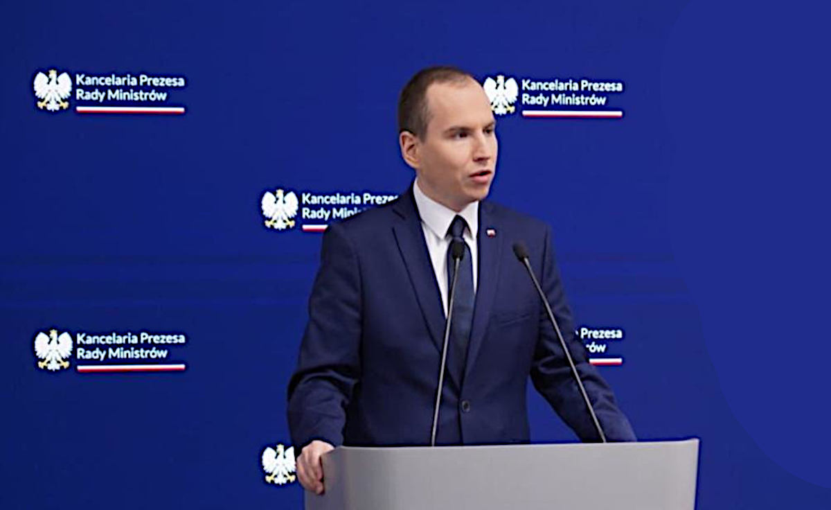 mObywatel ma trzy nowe funkcje. Polacy składają wnioski