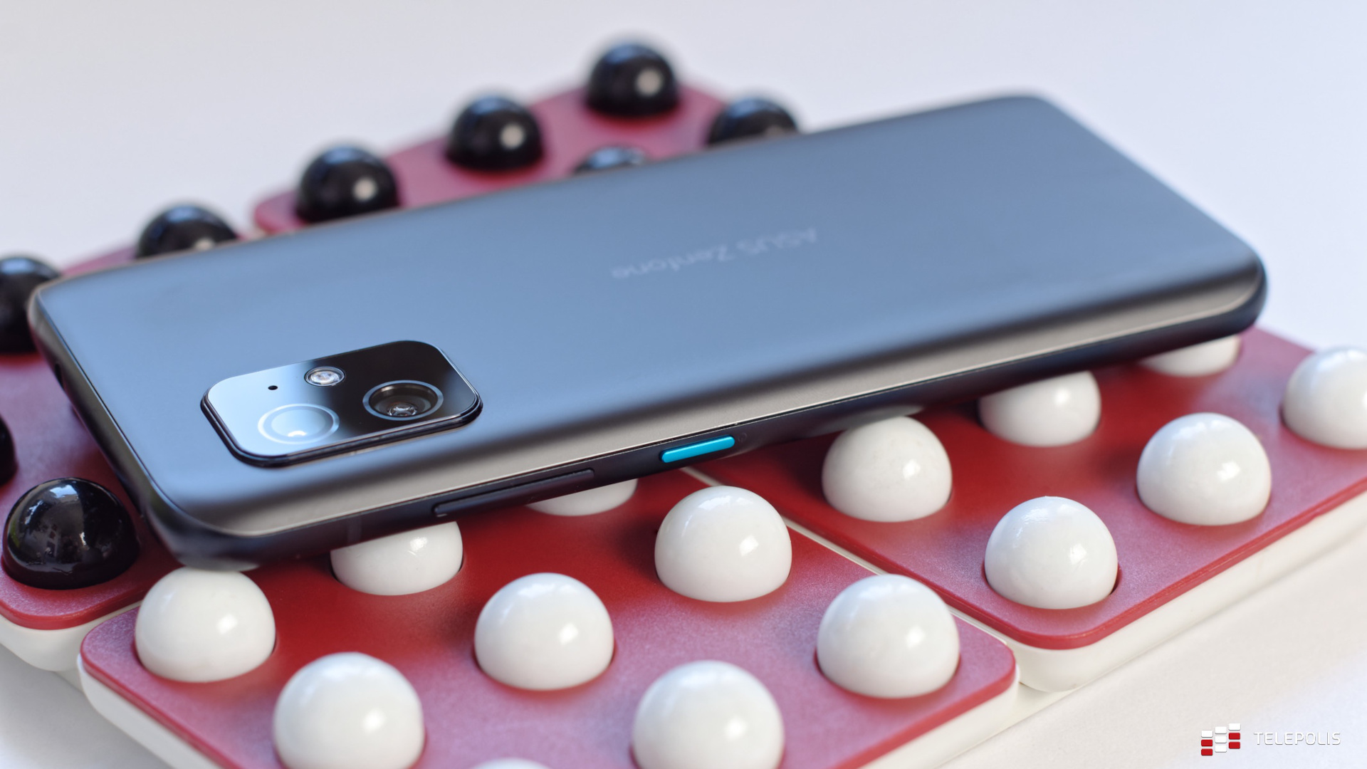 Telefon do 2500 zł – TOP 5 na styczeń 2023