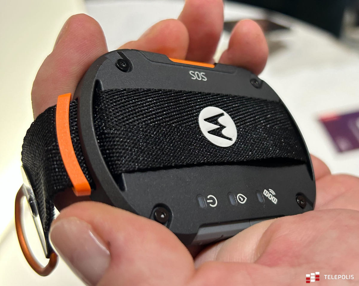 Motorola Defy Satellite Link: komunikacja satelitarna w każdym smartfonie