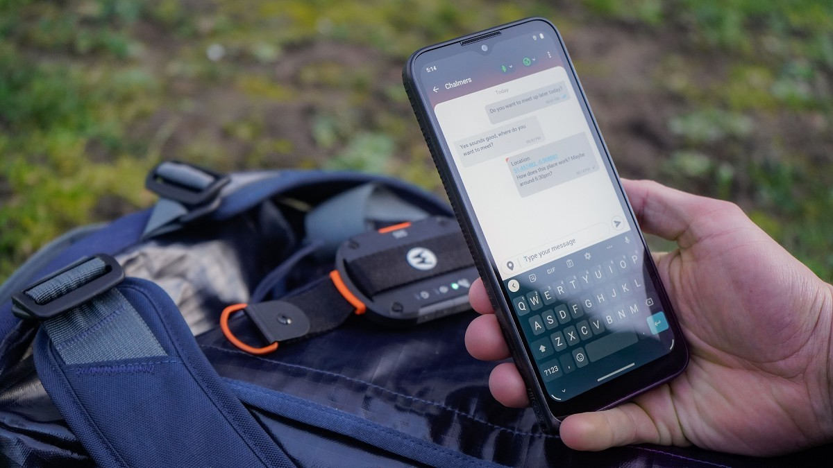 Motorola Defy Satellite Link: komunikacja satelitarna w każdym smartfonie