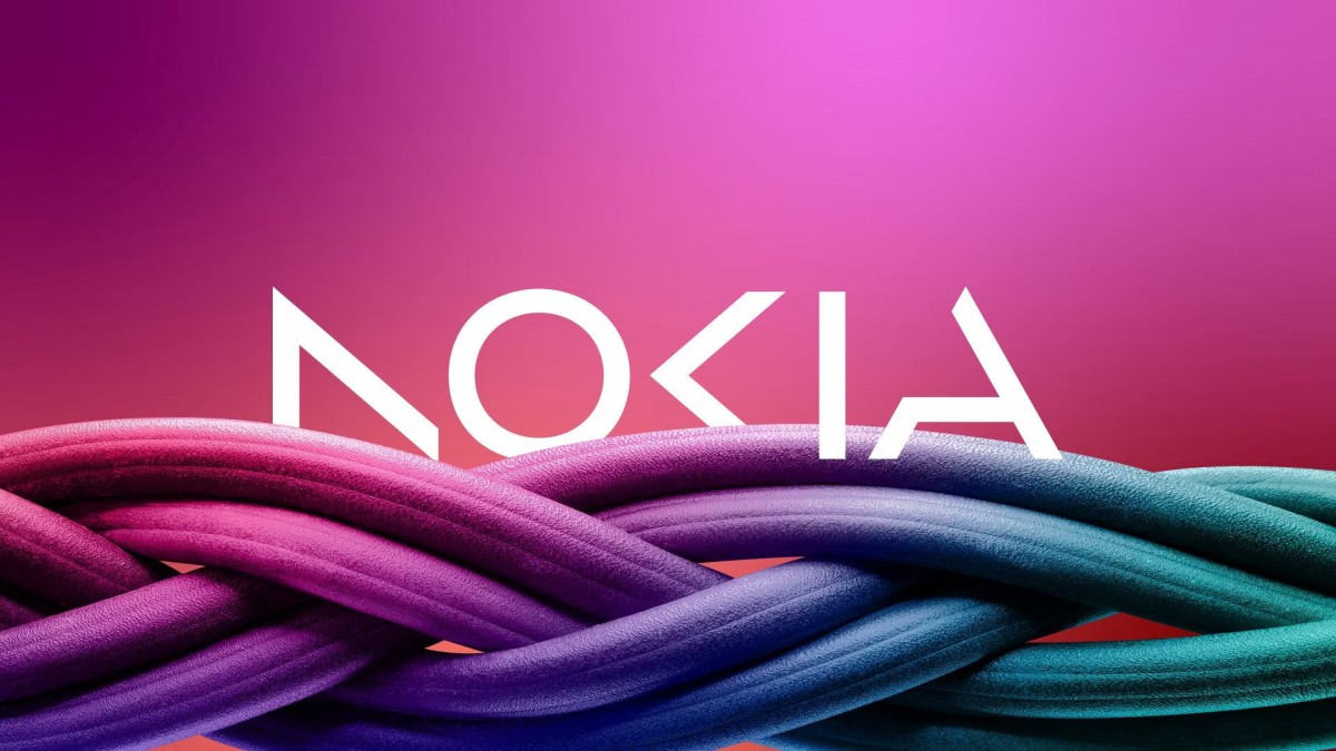 Co tu jest napisane? A, to Nokia ma nowe logo