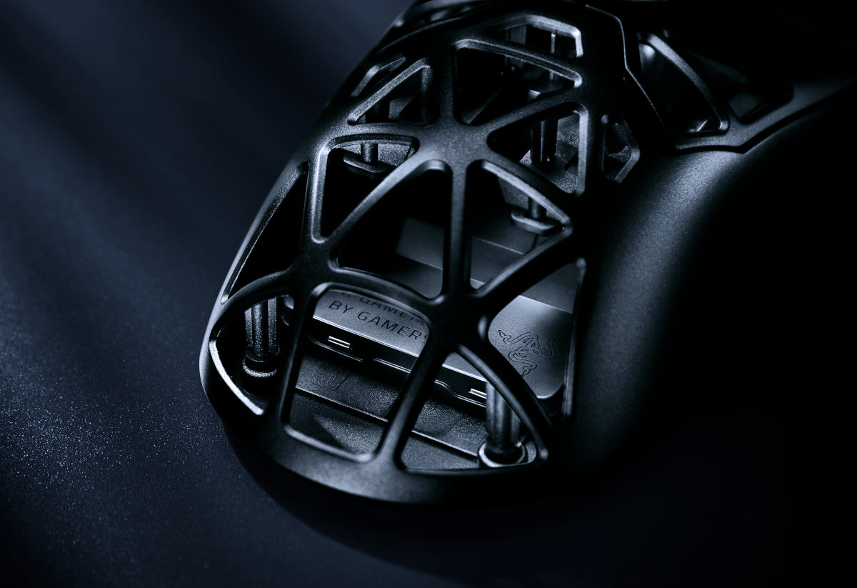 Razer szaleje: zrobił kosmiczną myszkę ze stopu magnezu. Cena też kosmiczna