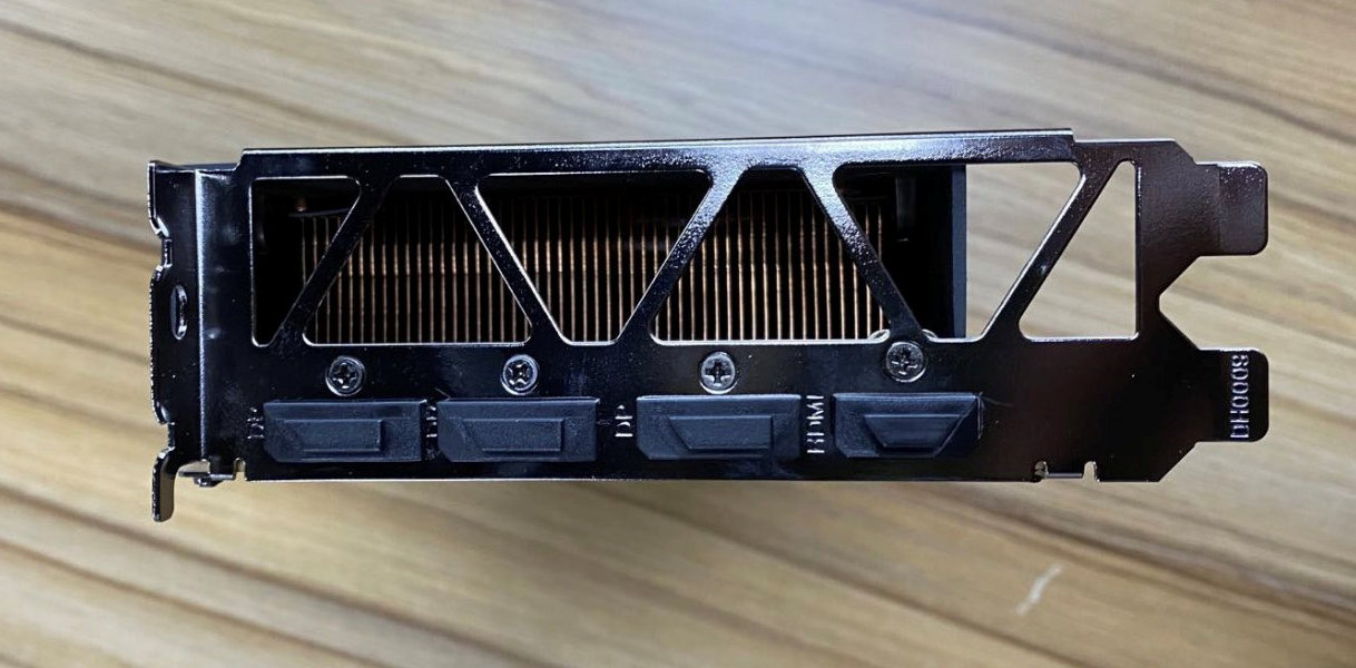 Wyjątkowy GeForce RTX 4090, który nie nadaje się do grania