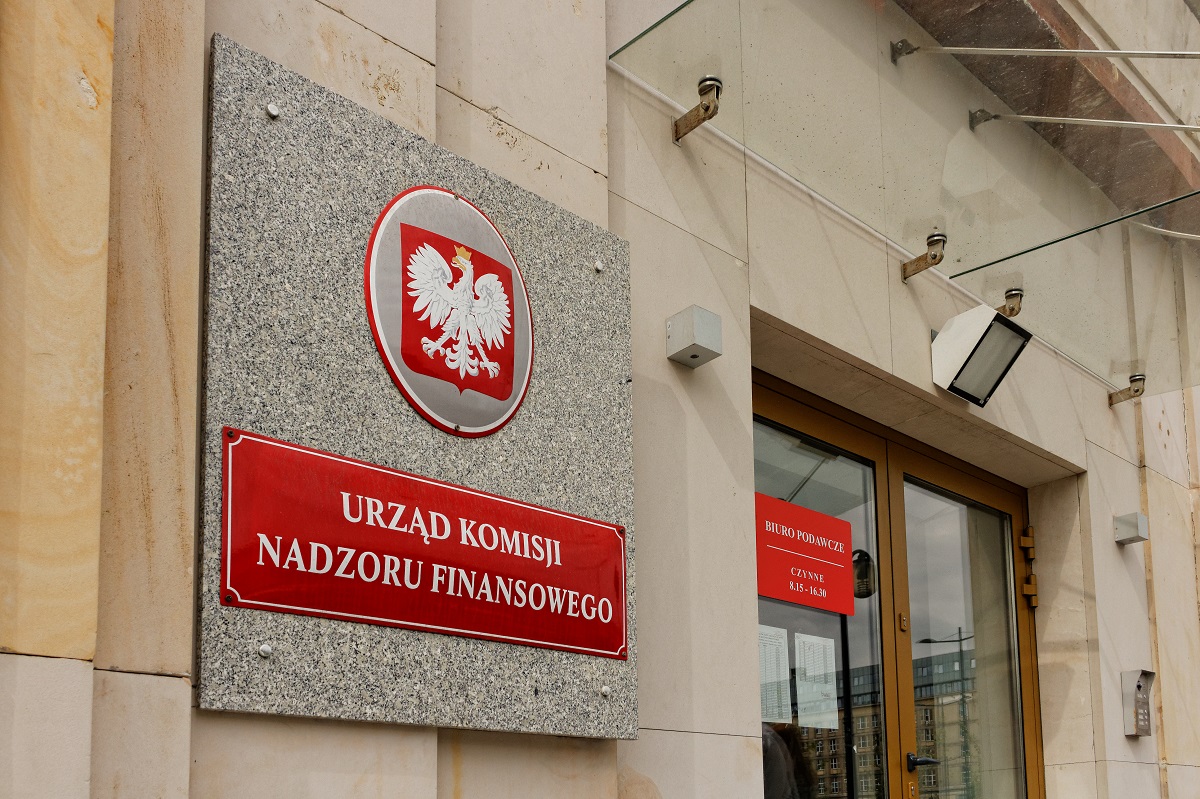 KNF w ofensywie. Robi porządek z instytucjami płatniczymi