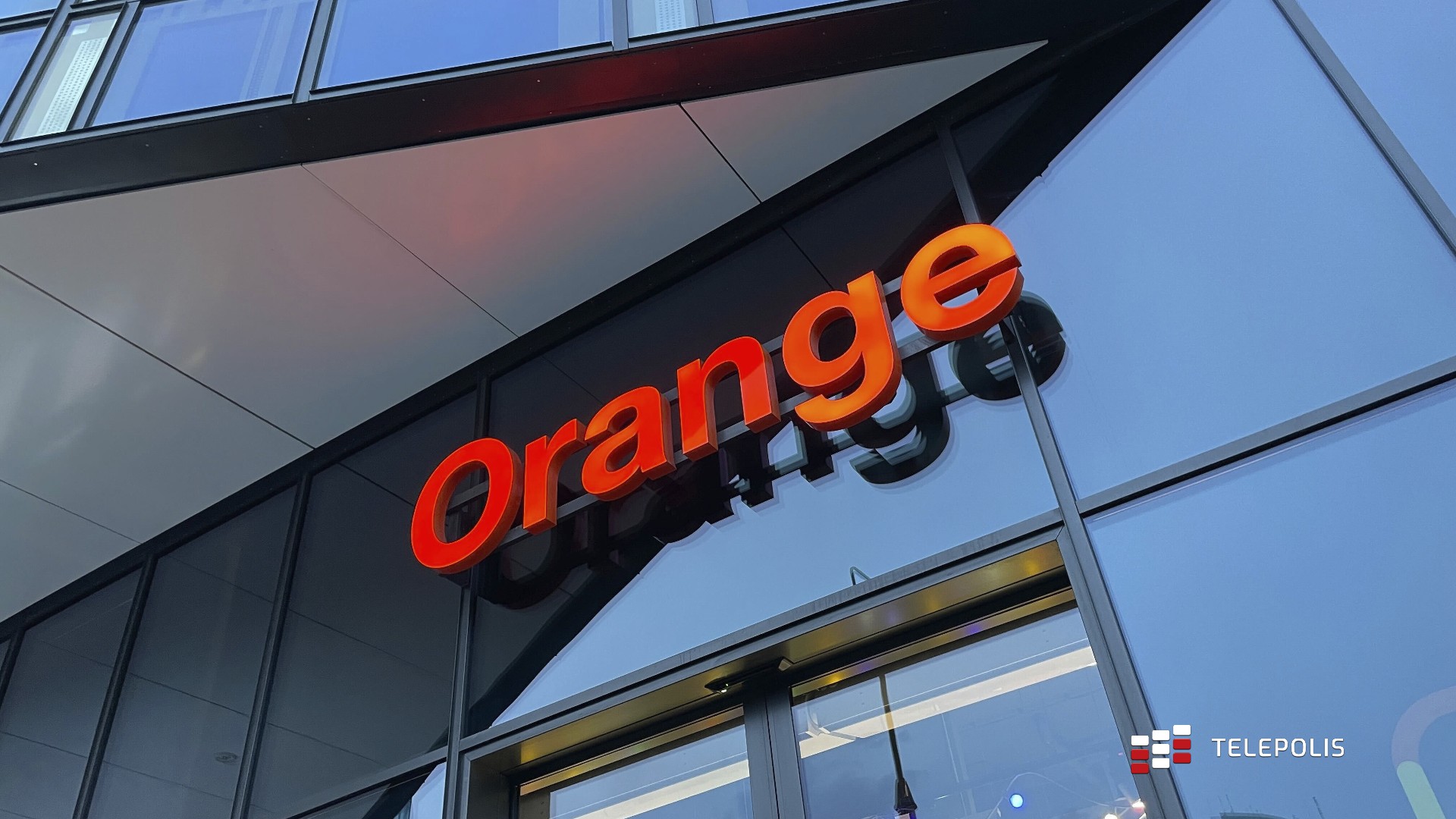 Orange poszedł po rozum. Wraca bez irytującej opłaty