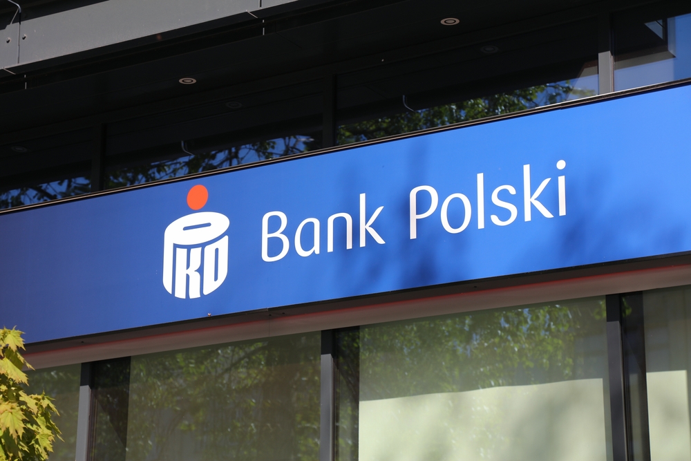 Turbulencje w PKO BP. Trwa kolejny groźny atak