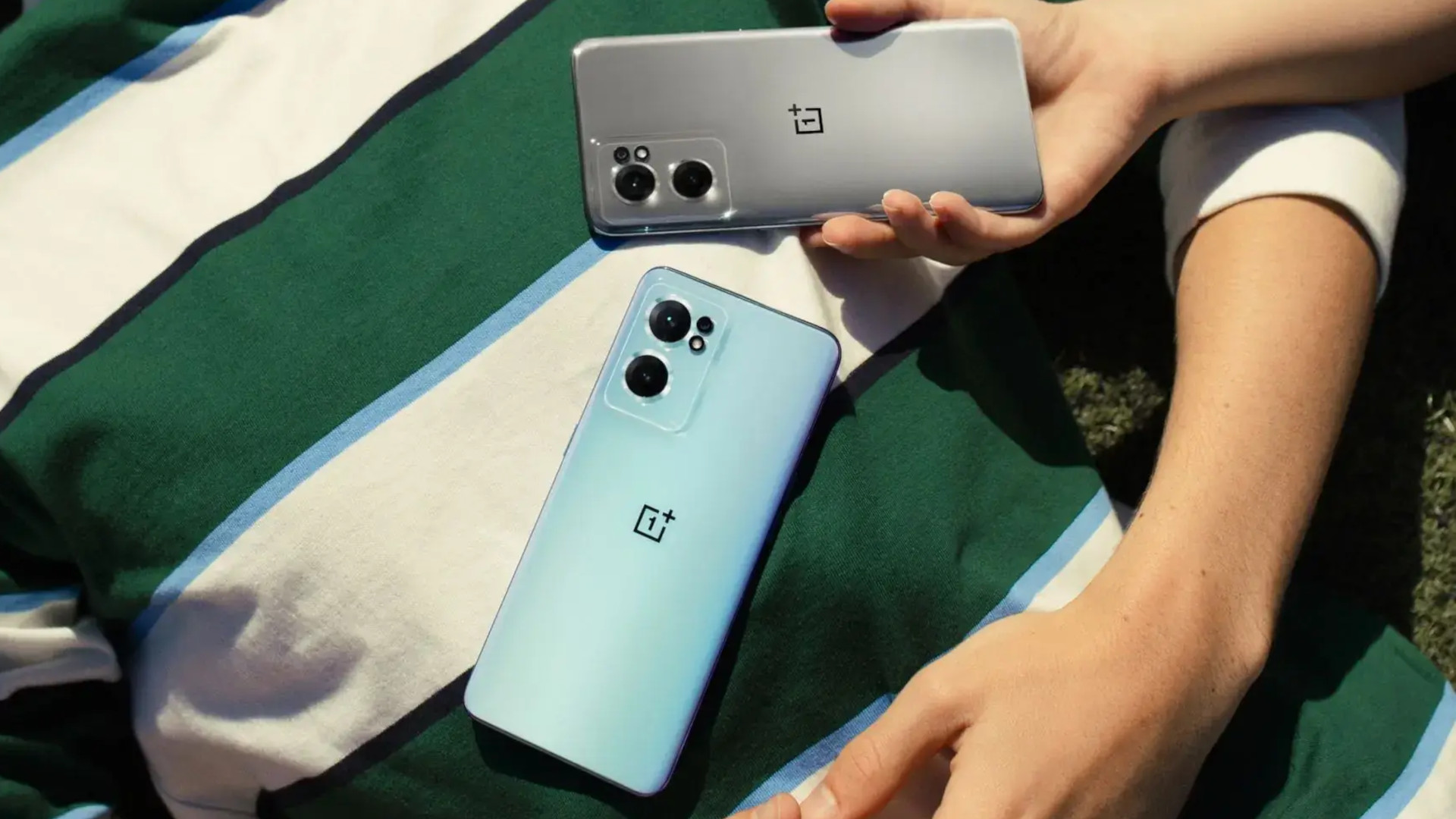 Telefon do 1500 zł – TOP 5 na luty 2023