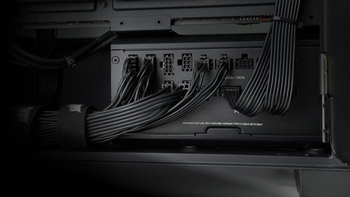 Wyjątkowe zasilacze Corsair RMx SHIFT debiutują na rynku