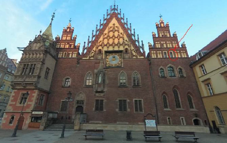 Orange: stacje bazowe inne niż wszystkie. Operator chwali się instalacjami