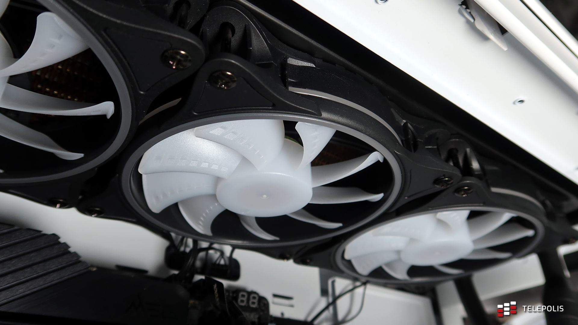 Miedź + Woda = Przepis na sukces? Wyjątkowe AiO Alphacool (Test)