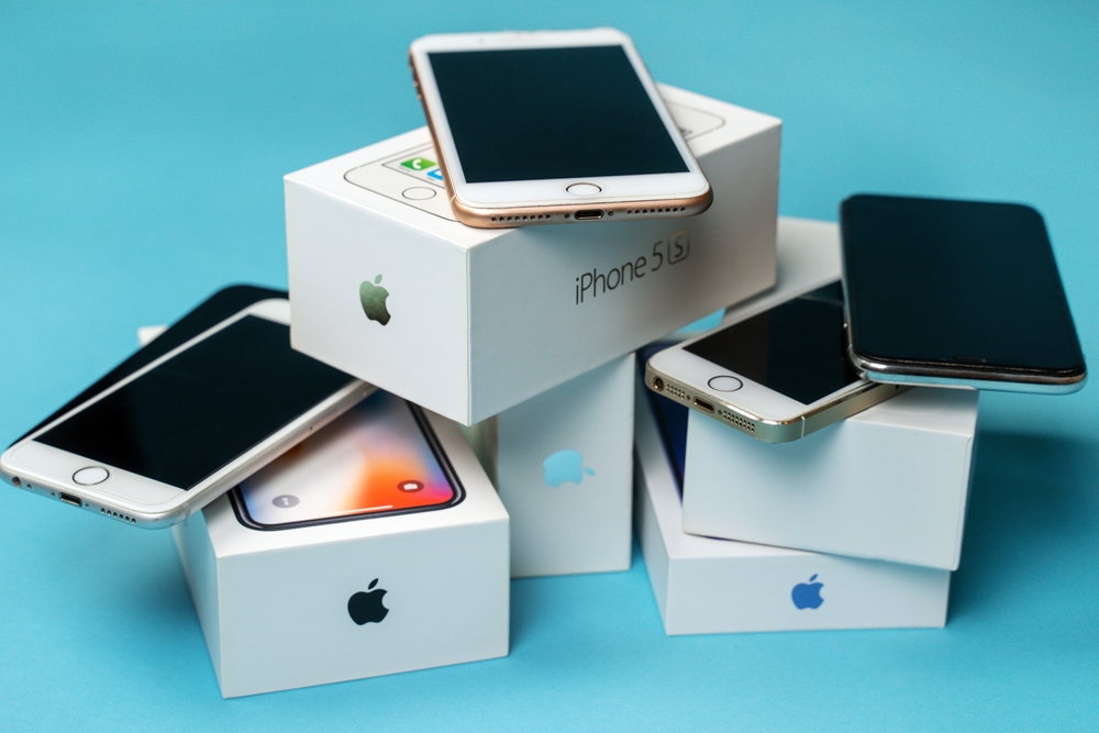 Używane iPhone'y to świetny interes. Policzyli zyski