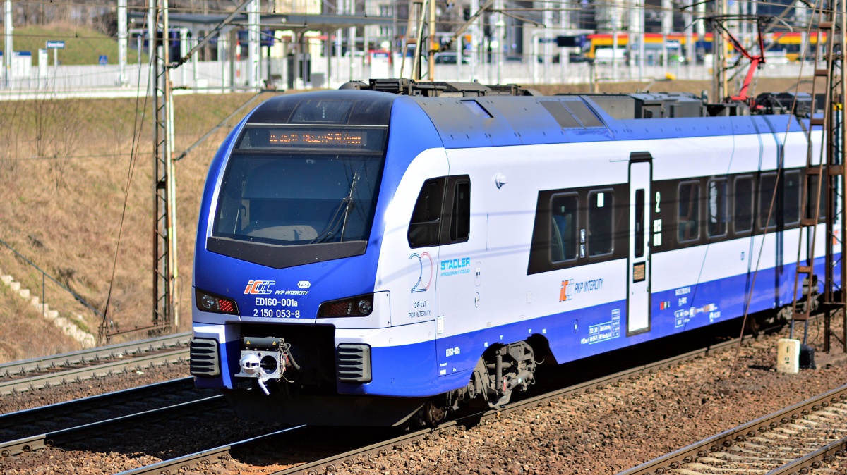 PKP Intercity szaleje. Bilet kupisz razem z ziemniakami