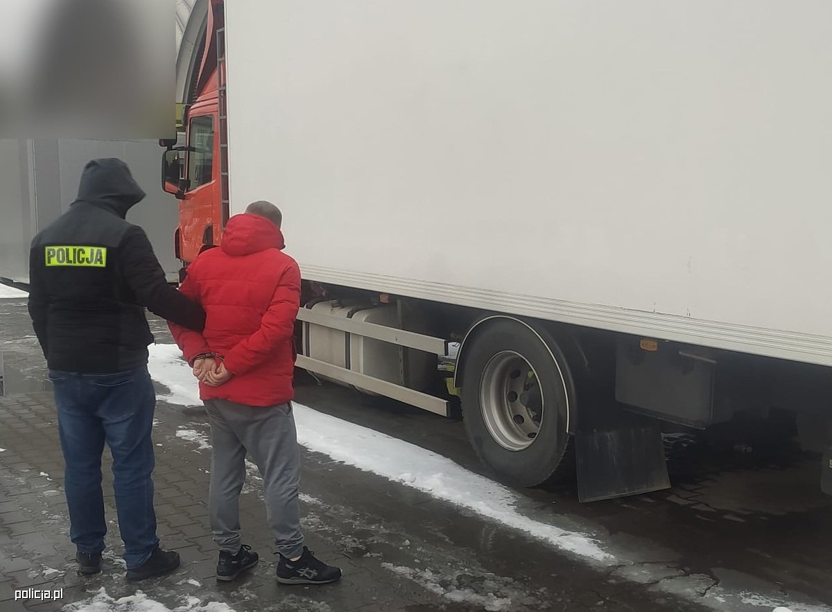 Paczki nie dotarły. Kurier z Łodzi wymyślił coś innego