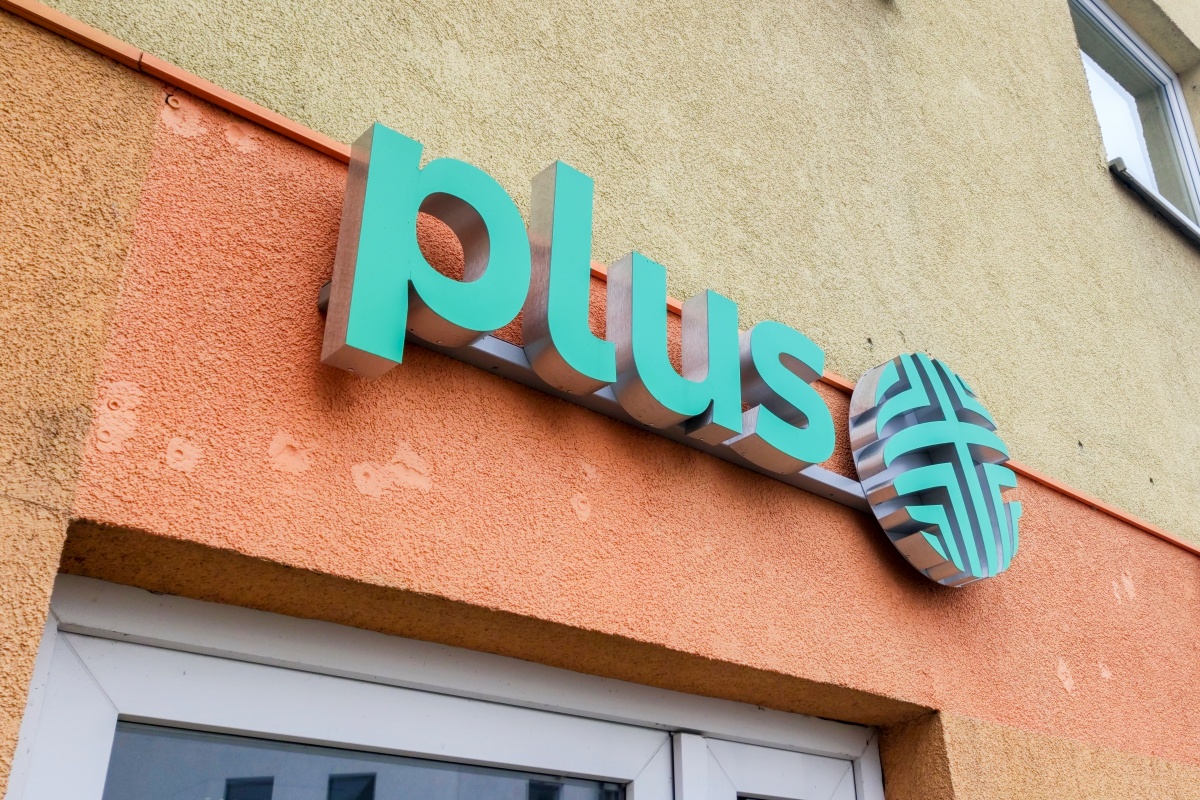 RFBenchmark podał, kto ma najszybszy internet mobilny. Luty 2023