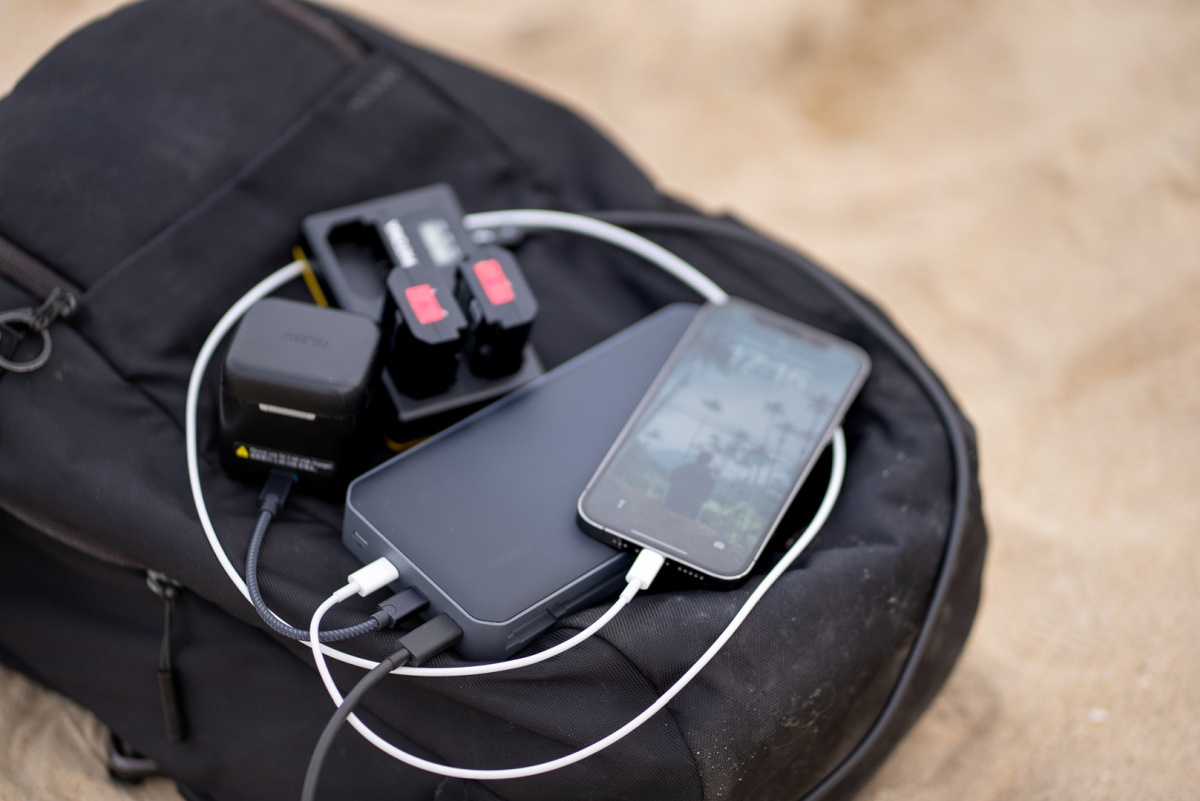 W telefonie brakuje energii? Ten powerbank Ci pomoże