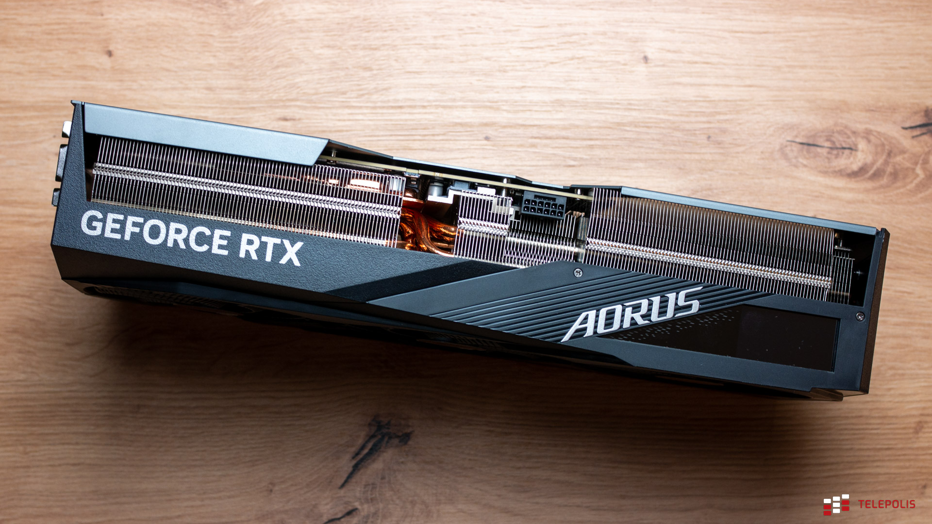 Karta graficzna z ekranem LCD. Aorus GeForce RTX 4080 Master – test