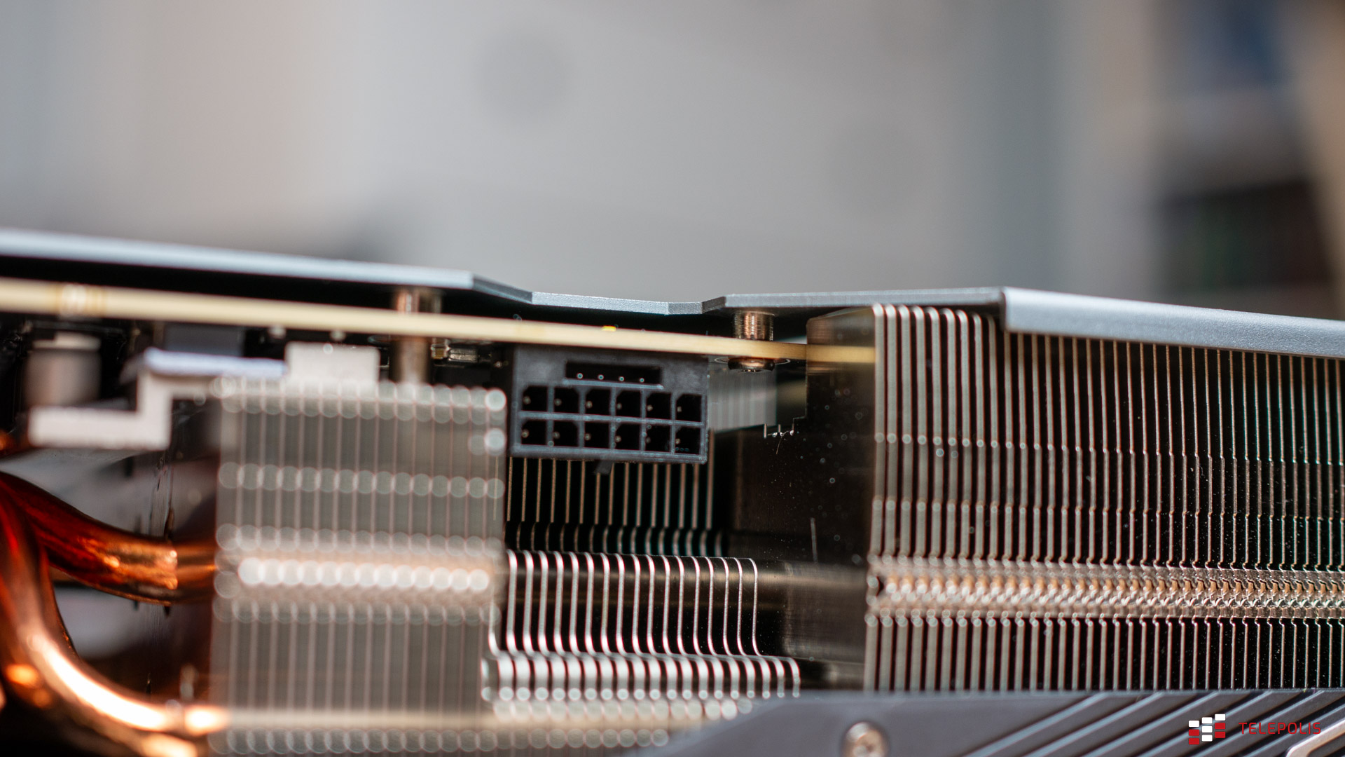 Karta graficzna z ekranem LCD. Aorus GeForce RTX 4080 Master – test
